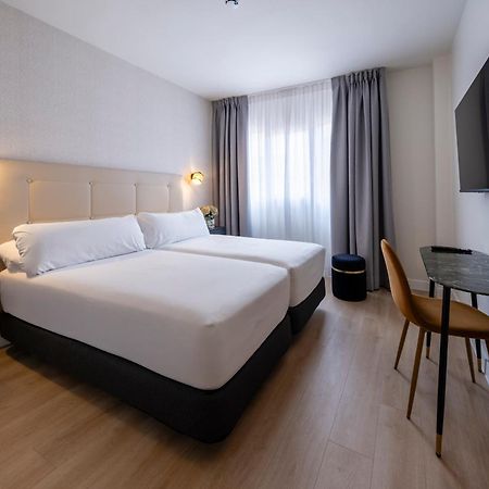 Hotel Cisneros Alcalá de Henares Kültér fotó