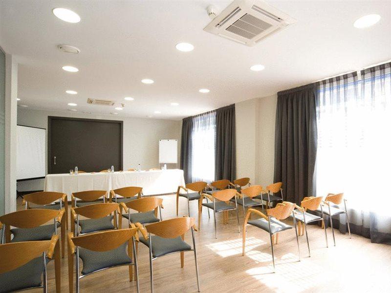 Hotel Cisneros Alcalá de Henares Kültér fotó