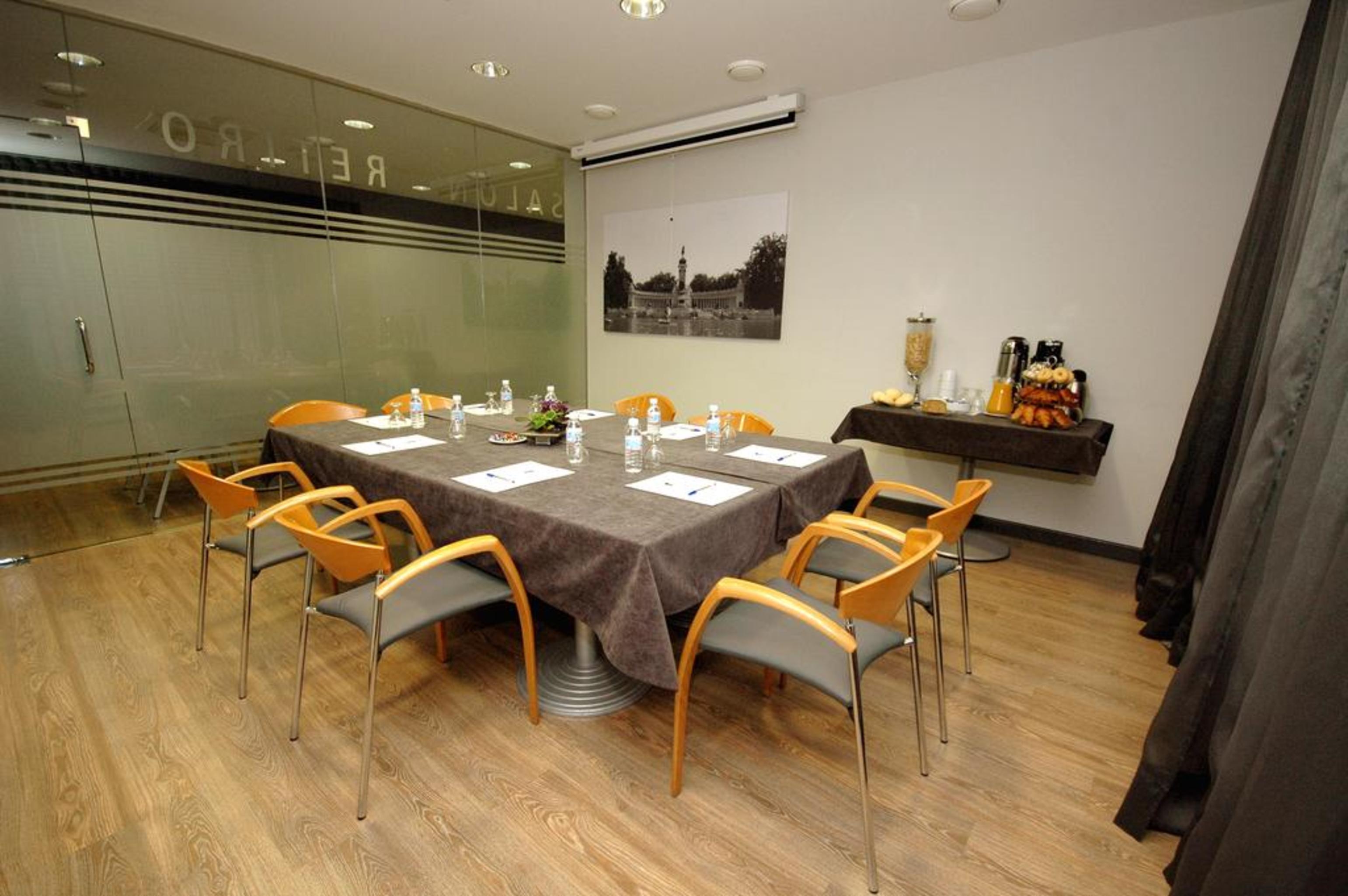 Hotel Cisneros Alcalá de Henares Kültér fotó